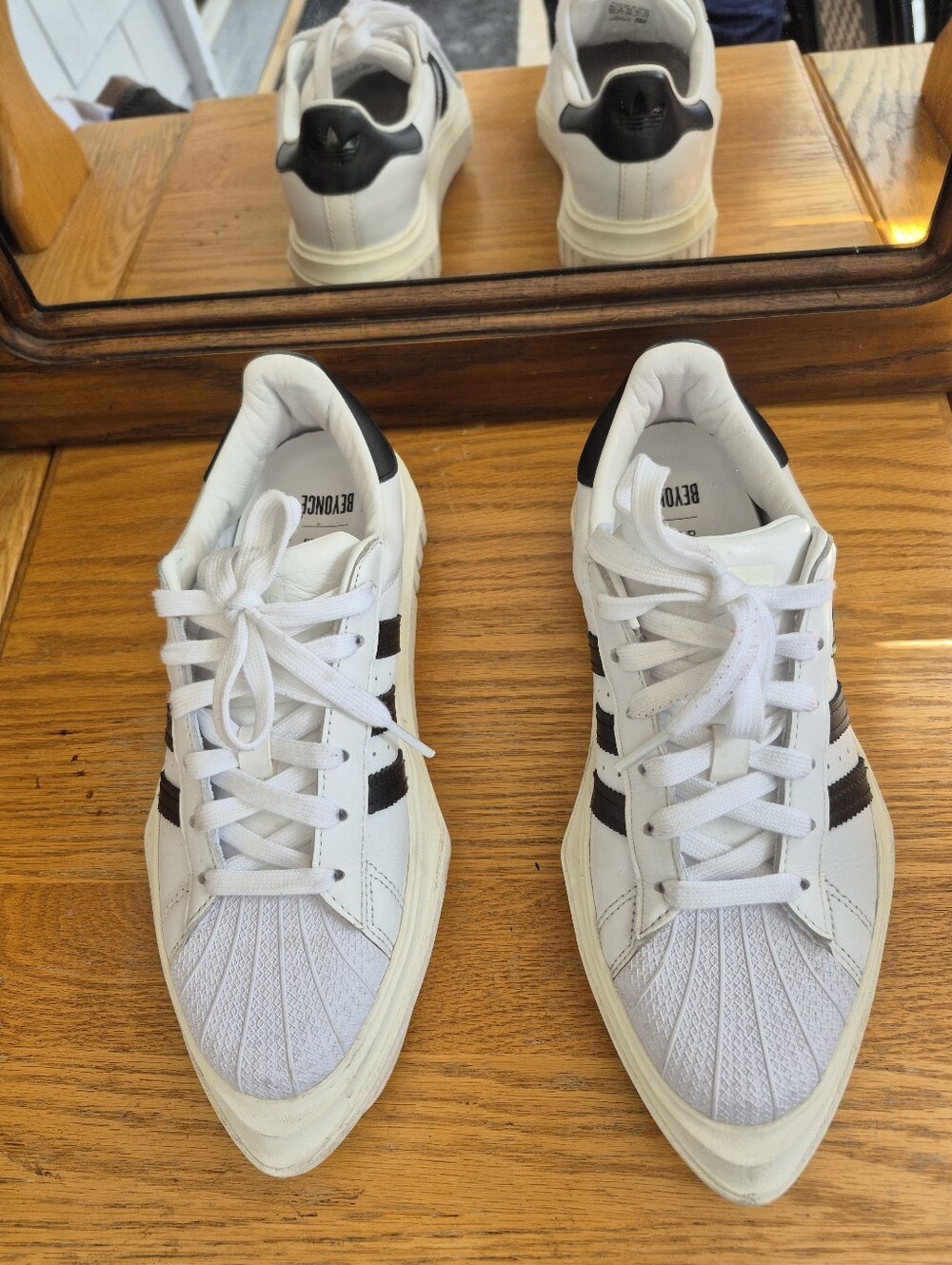 Adidas Originals Beyonce Superstar Platform Pointed Toe Sneakers US 7.5 FY7730 - Picture 2 of 10